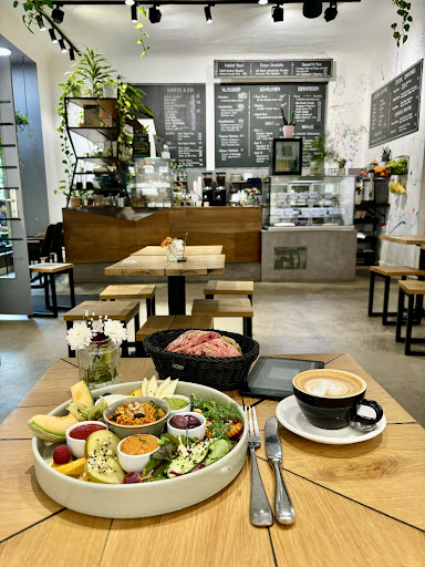 KALA Cafe - Visual
