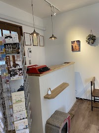 保護猫カフェ ねこいろ