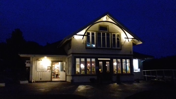 Anfasteröd Gårdsvik