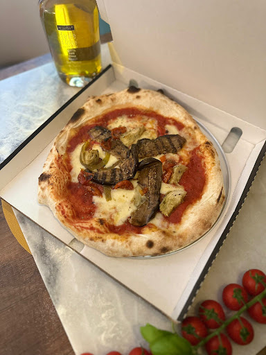 Photo 7 - HOT PIZZA