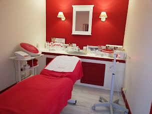 Photo n°9 de Institut Soisy Parfums à Soisy-sur-Seine (Service d'épilation à la cire)