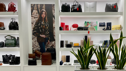 Cesarini More Than Bags - Thumbnail