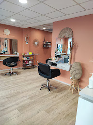 Photo n°3 de Liber'tifs à Lunéville (Salon de coiffure)