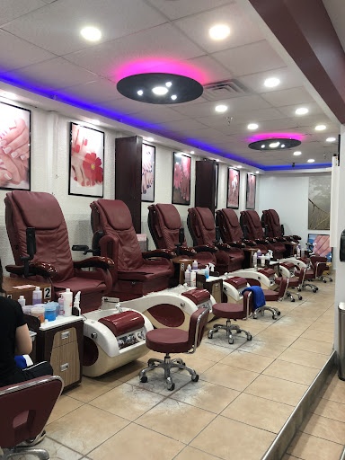 Nails Spa and Wax Logo