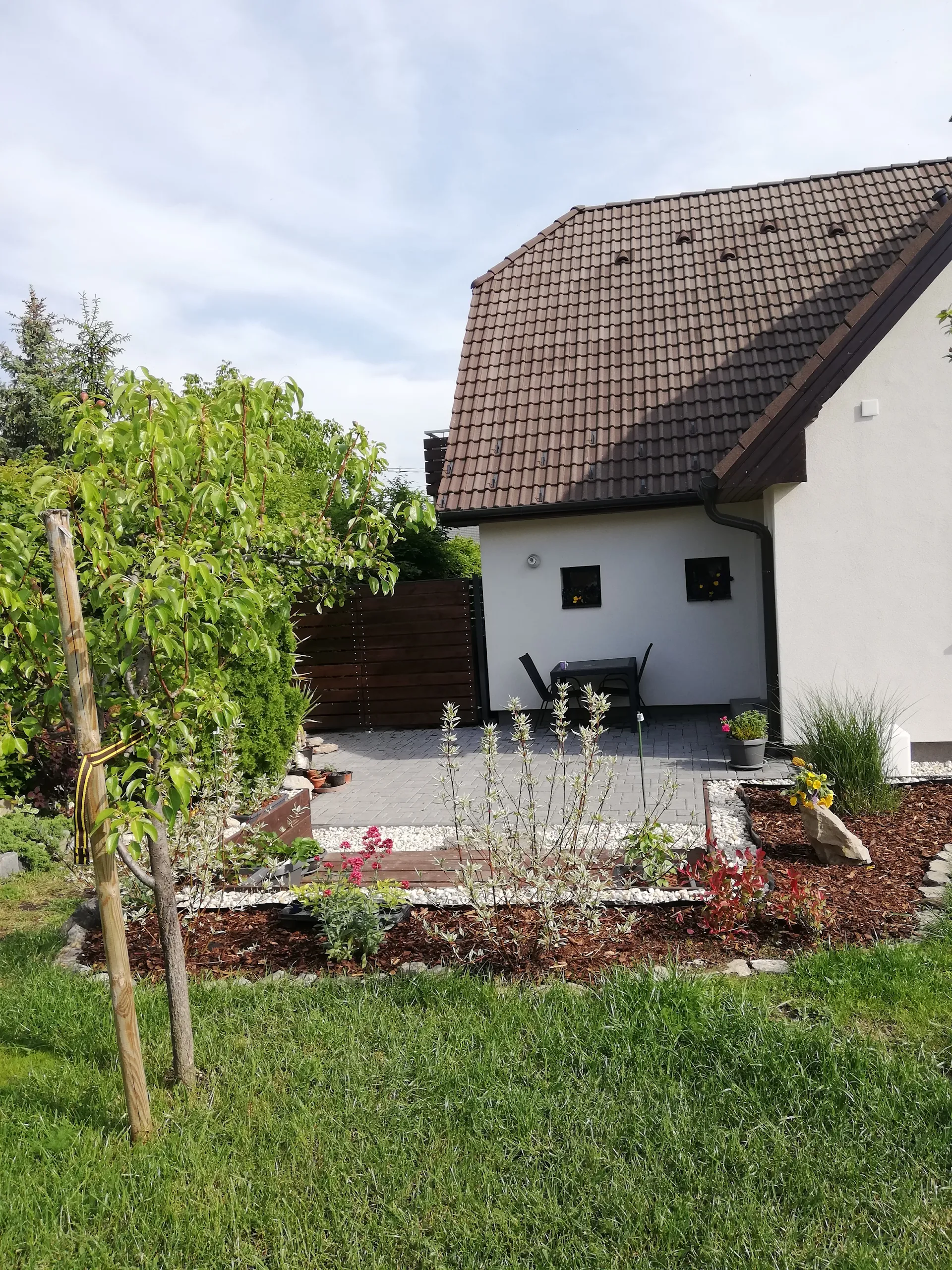 ZeZoArt Apartman Alsóőrs