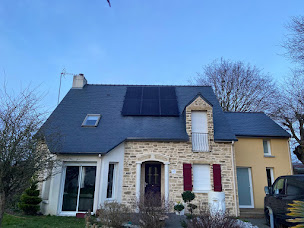 Photo n°13 de Isoltoit Saint-Raphaël - Isolation Combles - Panneaux Photovoltaïques à Saint-Raphaël (Fournisseur d'équipements d'énergie solaire)