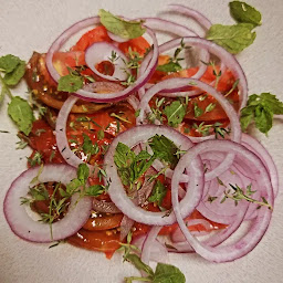 Photo n°11 de Restaurant La Table à Montvalent (Restaurant libanais)