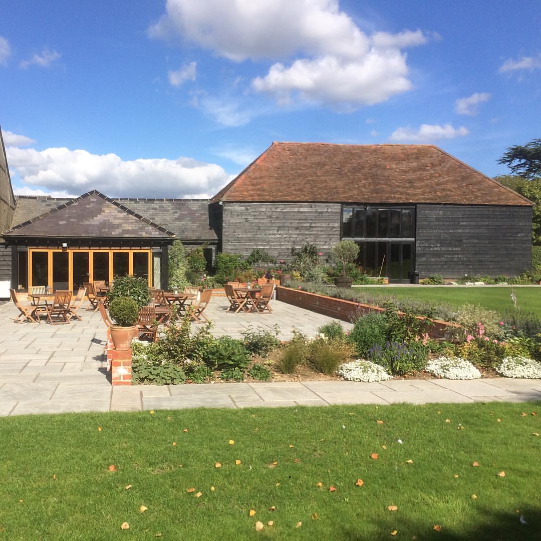 Stokes Farm Barn - Venues - photo 1