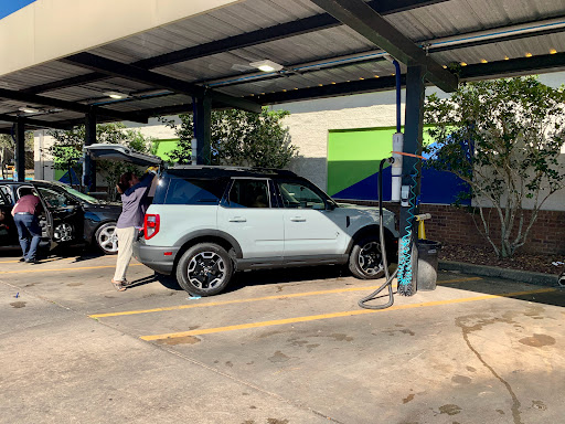 Rich's Car Wash - University - Thumbnail