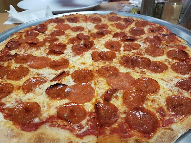 Genna Pizza Company