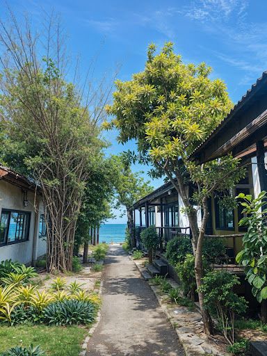 By Beach Resort ( a lilltle bungalow)