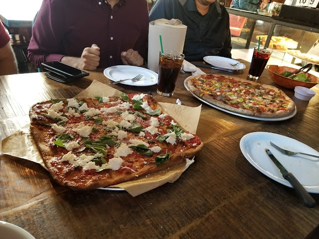 O4W Pizza