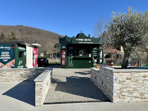 Le Kiosque à Pizzas Saint Paul de Jarrat avec distributeur automatique 24/24h