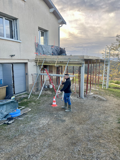 Dans cette maison des années 60 à Sainte-Paule, les...