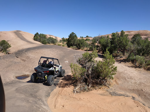 Fins & Things 4x4 Trail