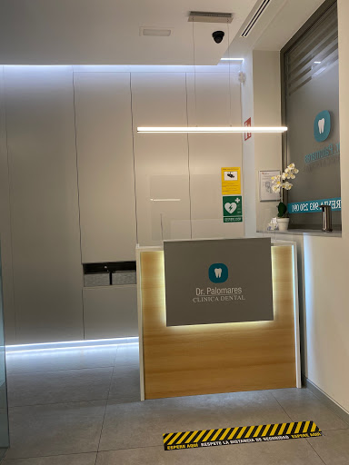 Clínica Dental Dr. Palomares