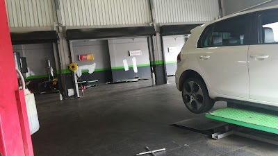 Photos of Fit&Go Bluff Tyres