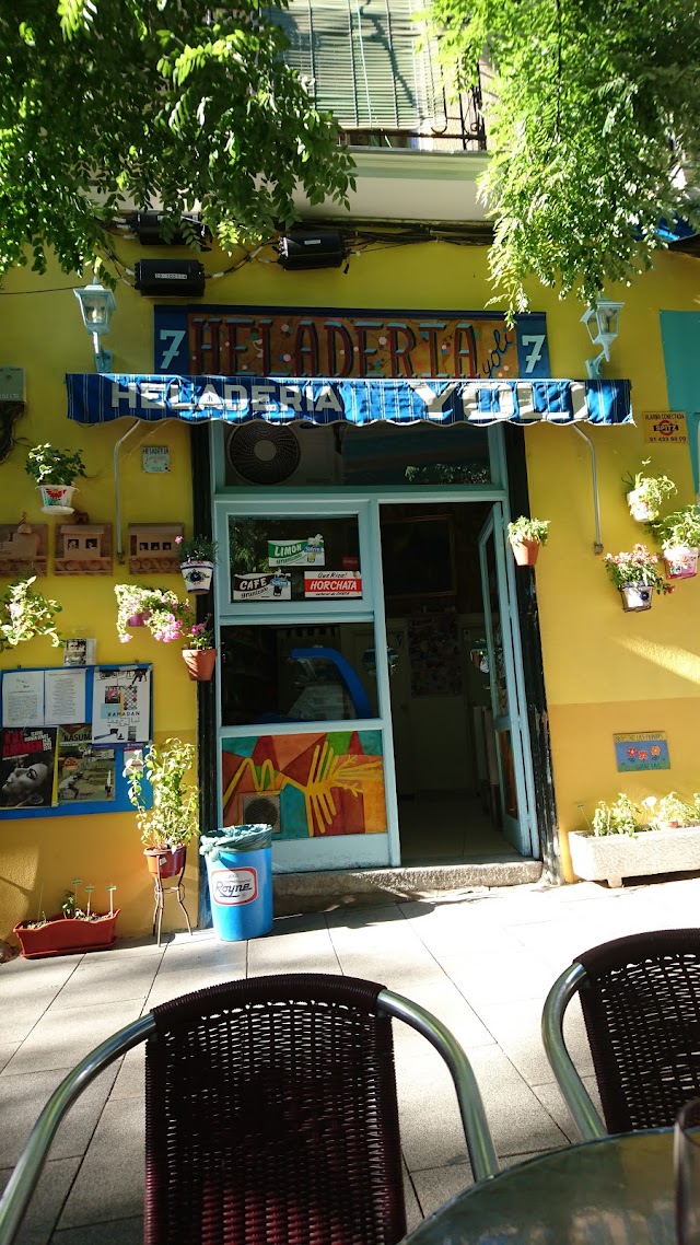 Heladería Yoli