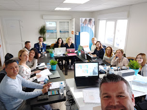 Photo n°2 de pôle de formation iad France Gregory MARS à Coise-Saint-Jean-Pied-Gauthier (Agent immobilier)