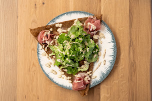 Photo n°87 de Crêperie Luun à Dinan (Marchand de glaces)