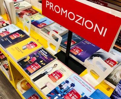 Mondadori Bookstore Bernini