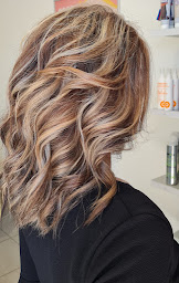 Photo n°21 de Coiff&Co - Coiffeur La Seyne sur Mer à La Seyne-sur-Mer (Magasin de cosmétiques)