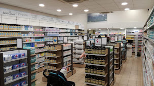 Photo n°2 de Pharmacie Pharmavance Trappes à Trappes (Pharmacie)