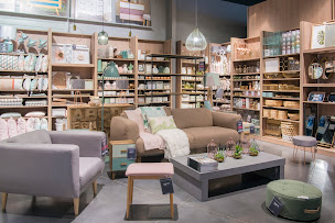 Photo n°23 de Maisons du Monde à Castres (Magasin de canapés)