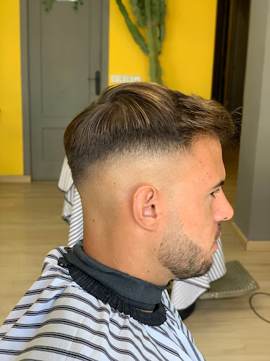 Juanis ibiza barber y tattoo shop - Thumbnail