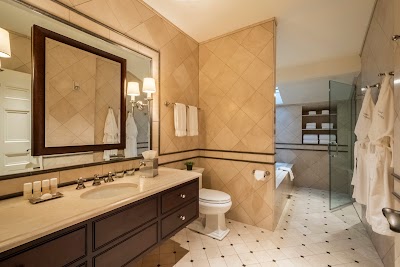 Photos of Aurora Inn