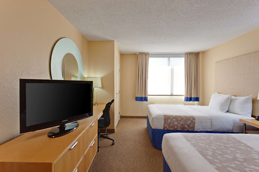 La Quinta Inn & Suites by Wyndham LAX - Thumbnail