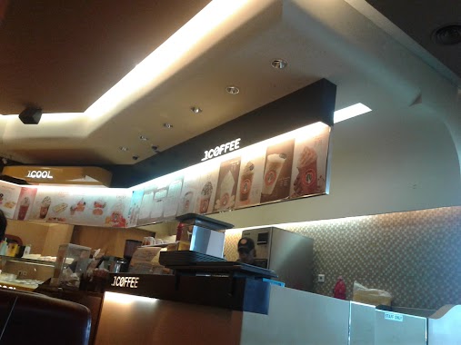 J.Co Maluku City Mall, Author: Halvina Grasela Saiya