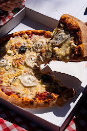 Photo n°16 de La Fabrique à Pizza - Distributeur automatique 24h/24 à Marignane à Marignane (Pizzas à emporter)