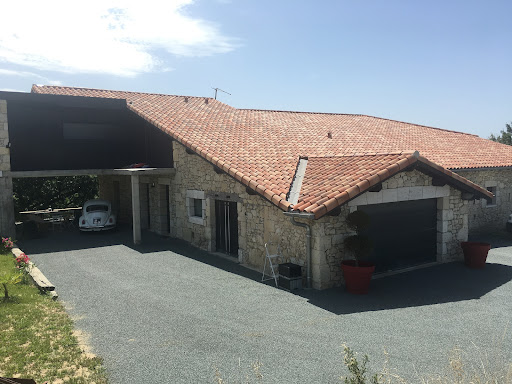 Photo de ENTREPRISE HOCINE Charpente-Couverture-Zinguerie à Layrac (47390)