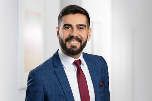 ERGO Versicherung Emre Gök