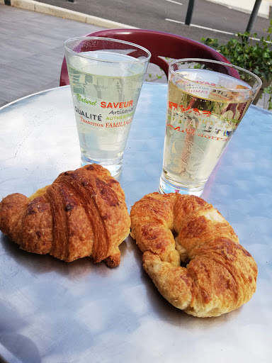 Cafe Des Ormes - Visual