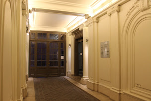 Photo n°7 de CABINET DENTAIRE PRINTEMPS SAINT LAZARE à Paris (Service de blanchiment des dents)