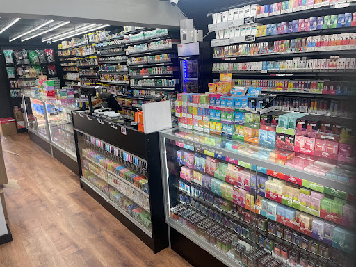 SMOKE LAND (SMOKE & VAPE SUPPER STORE) Gallery - United States