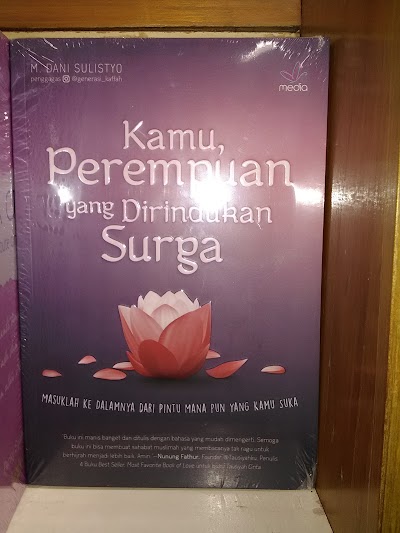 Photos of Gramedia Cinere