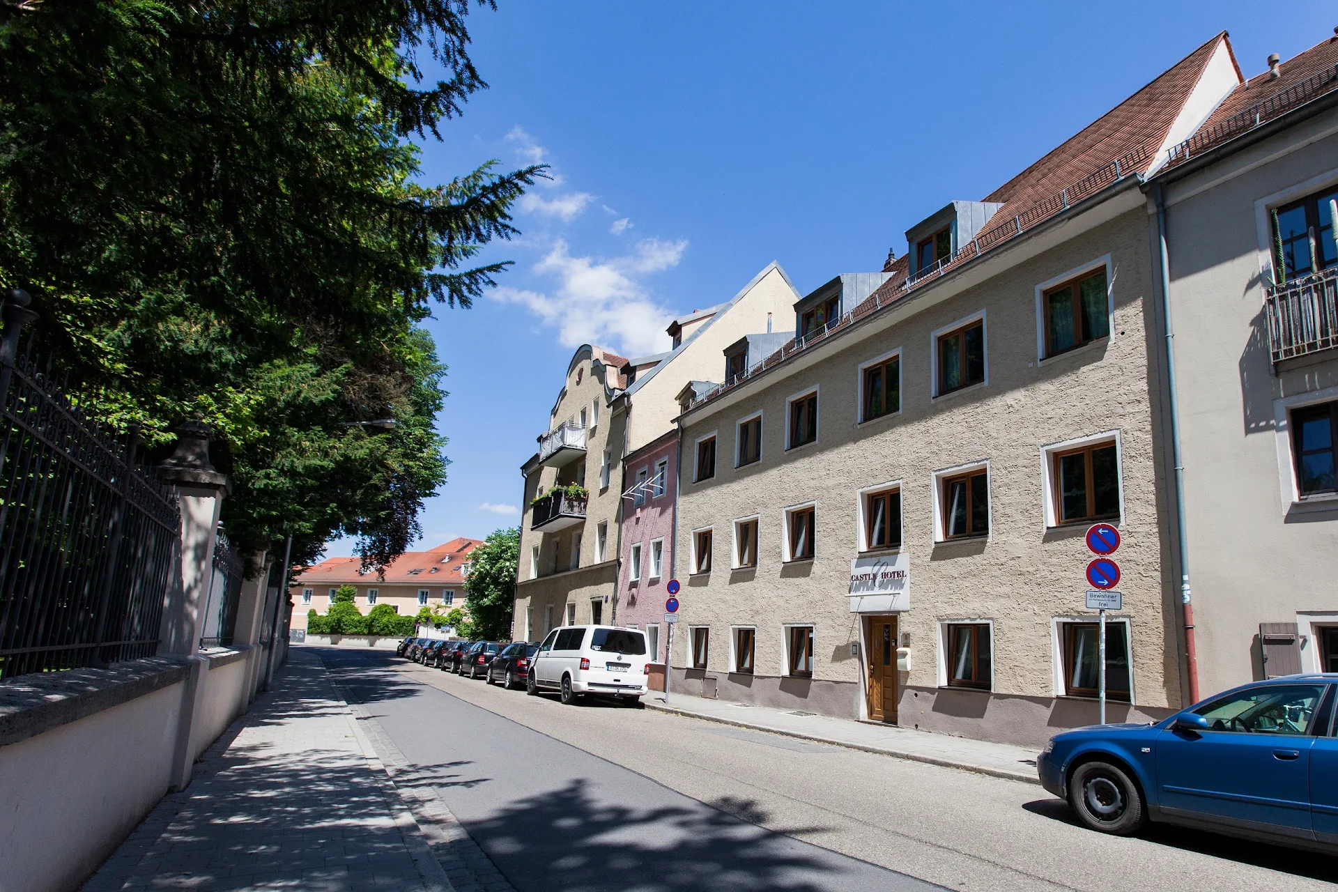 Castle Hotel