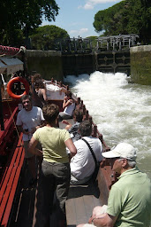 Photo n°2 de Gabarre La Capitane à Saint-Nazaire-d'Aude (Agence d'excursions en bateau)