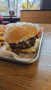 MOOYAH Burgers, Fries & Shakes photo