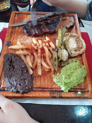Guamúchil Pollos, Carnes y Conejos - Thumbnail
