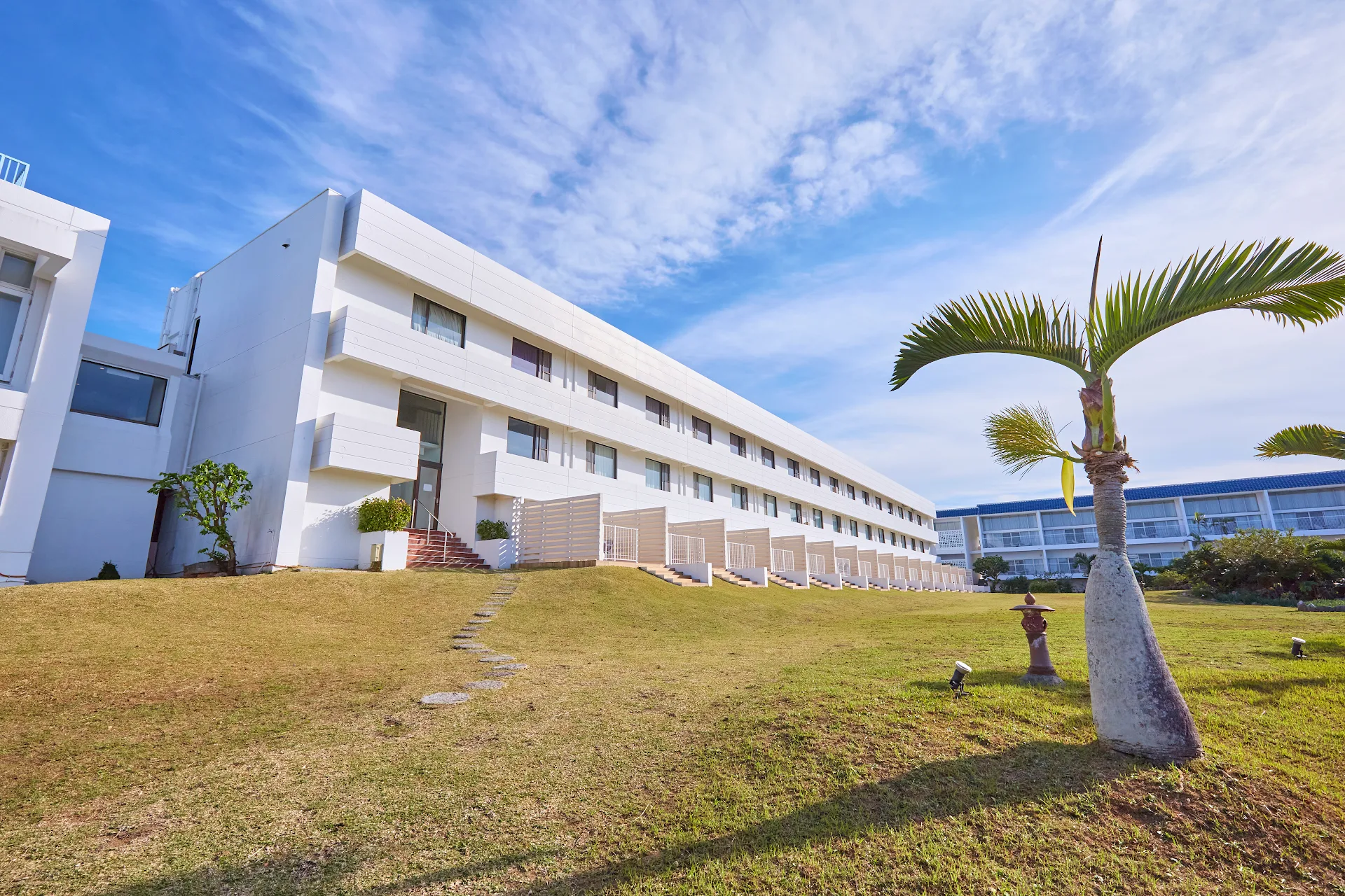 Royal View Hotel Churaumi
