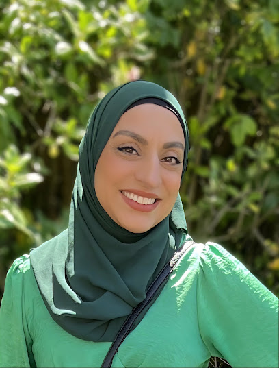 Shereen Khan-Amrikani, LMFT