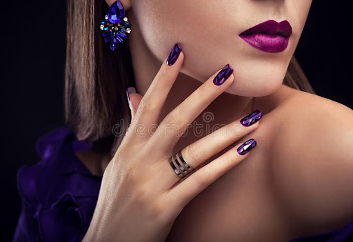 Infinity nail - Visual