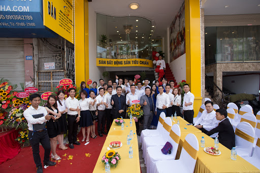 Bất