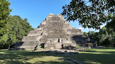Photos of Z. A. de Chacchob&eacute;n