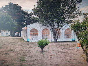 Photo n°2 de LOC CHAPITEAUX ile d'yeu à L'Île-d'Yeu (Agence de location de matériel)