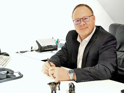 Finanz-Consulting Versicherungsmakler GmbH An den sechs Morgen 44, 55576 Zotzenheim, Deutschland